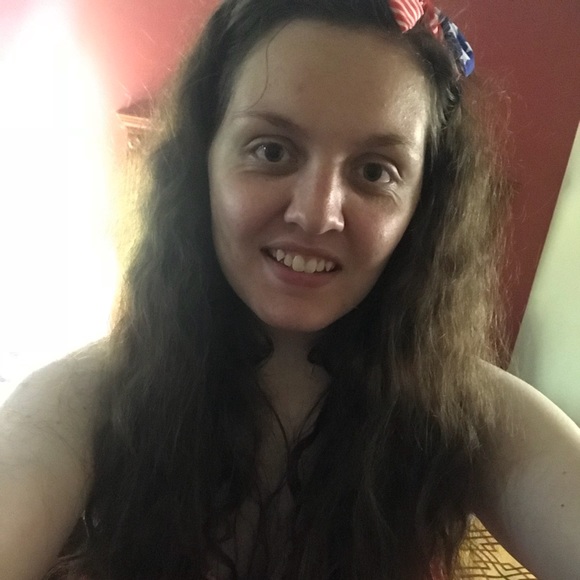 Meet your Posher, Amanda - Picture 1 of 1